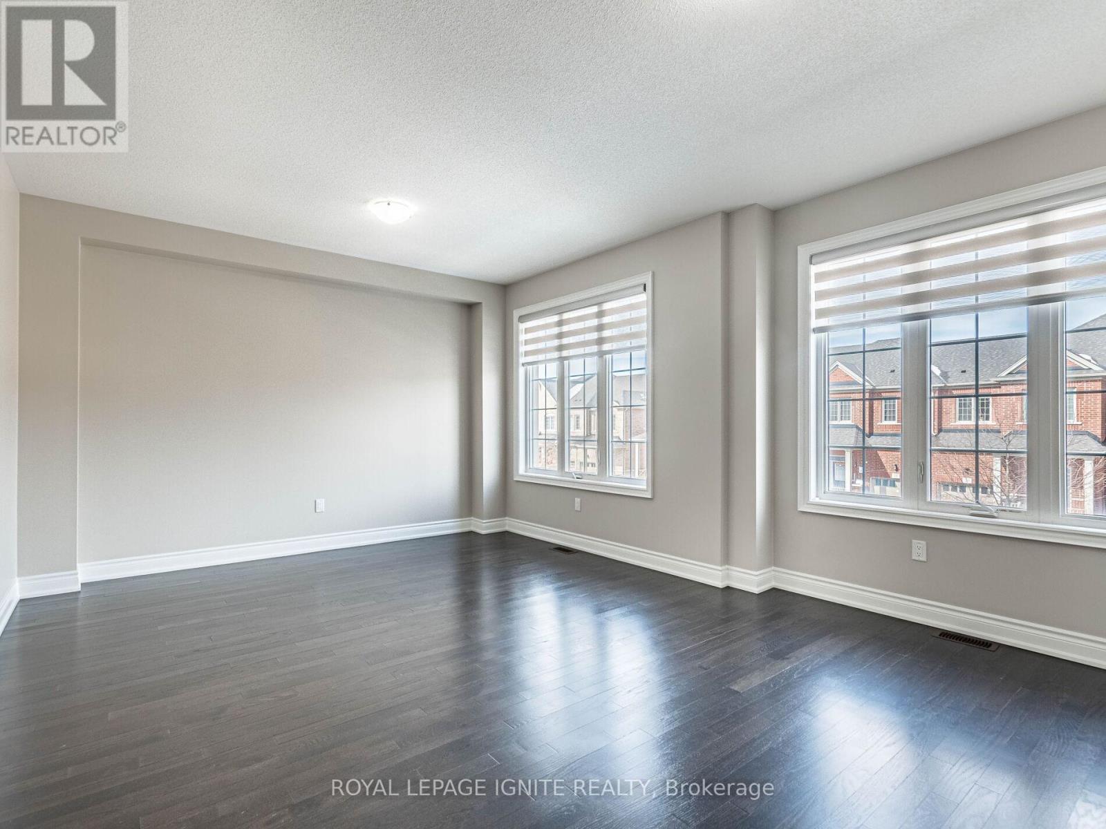 15 Temple Manor Road, Brampton, Ontario  L6Y 6C4 - Photo 12 - W12844112