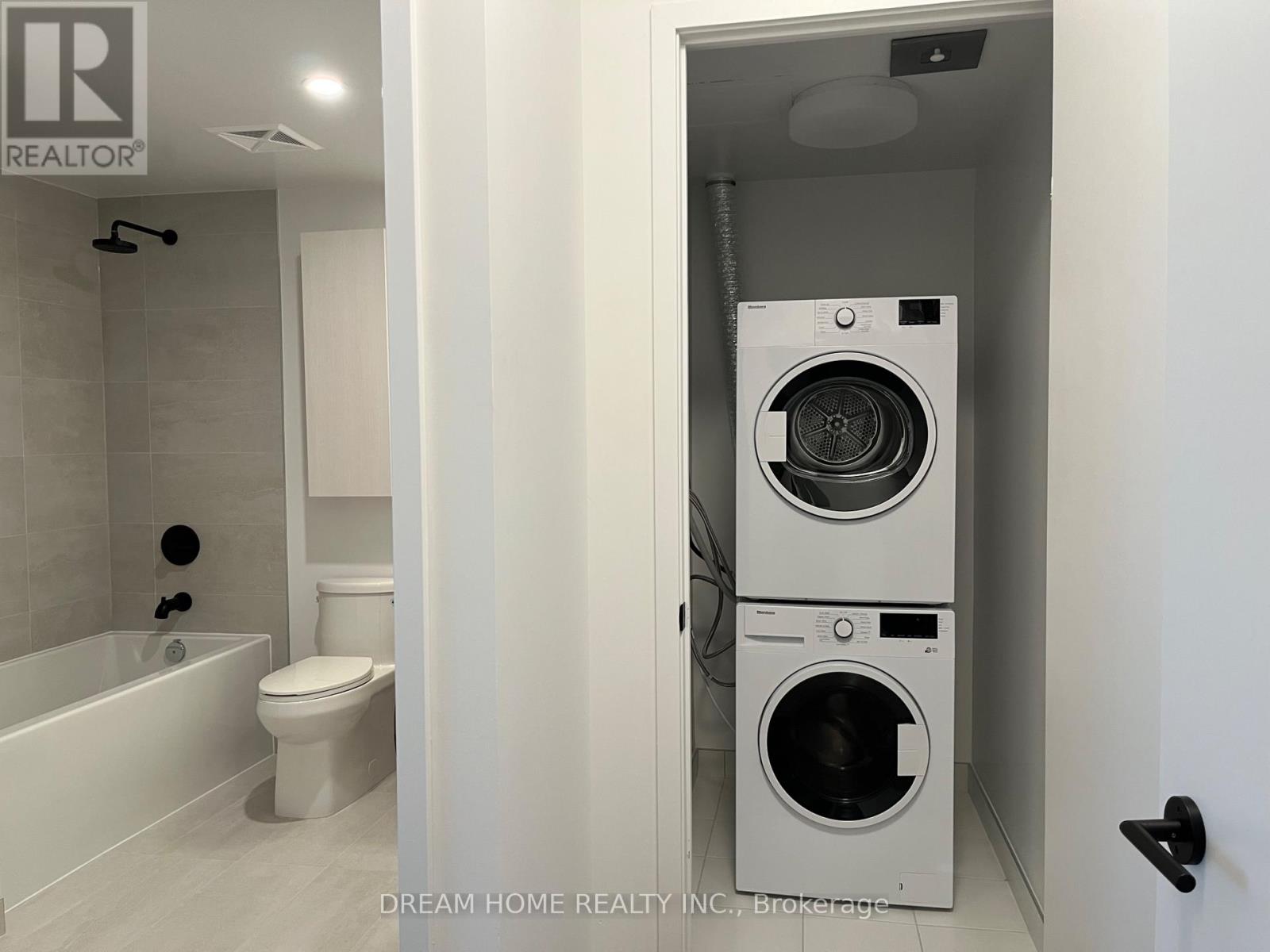 1205 - 108 Peter Street, Toronto, Ontario  M5V 0W2 - Photo 6 - C12766738