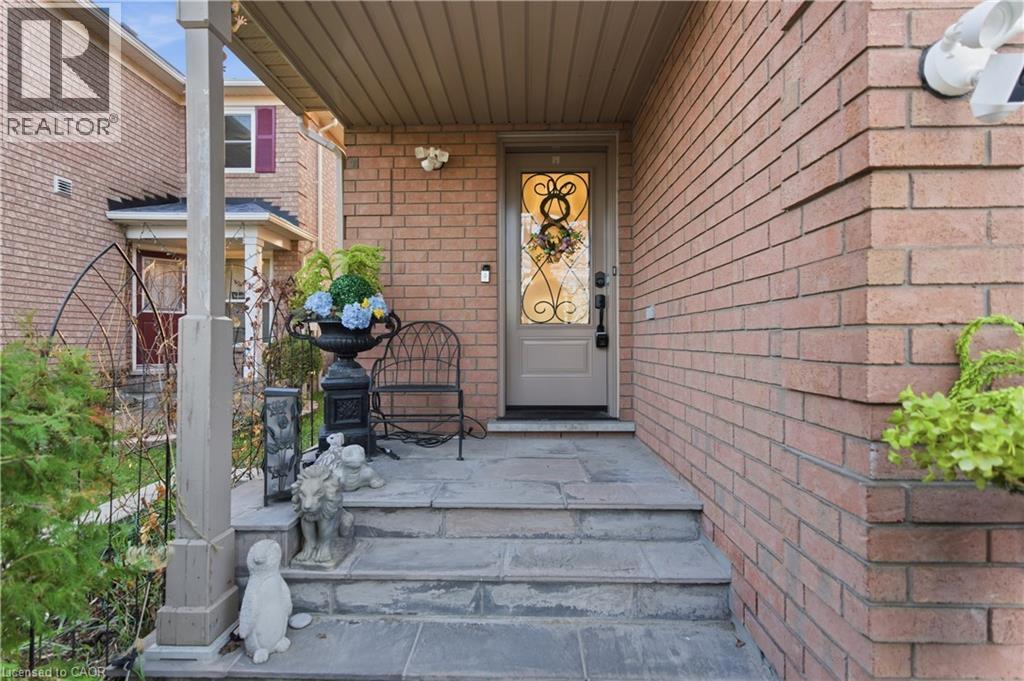 1386 Quest Circle, Mississauga, Ontario  L5N 8B5 - Photo 3 - 40821888