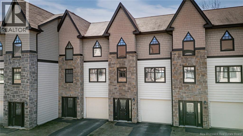 16 Brownstone Lane, fredericton, New Brunswick