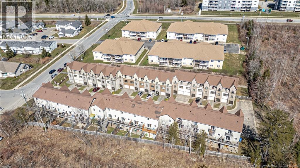 16 Brownstone Lane, Fredericton, New Brunswick  E3A 9G3 - Photo 3 - NB137477