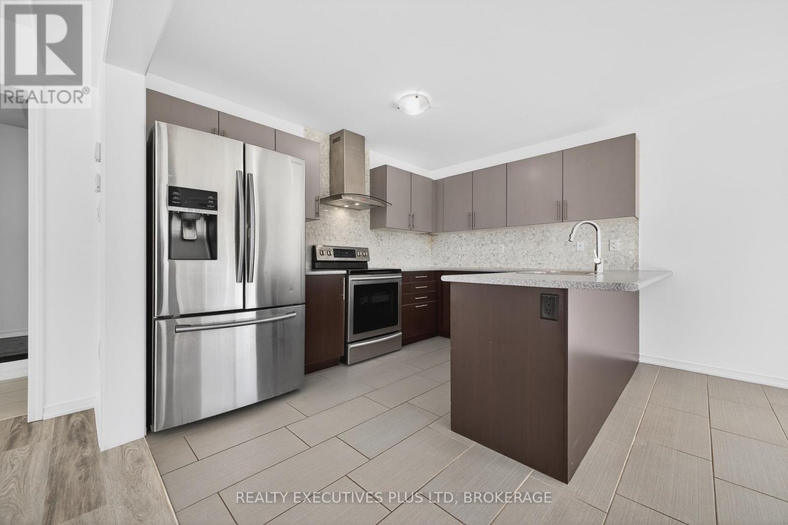 7829 Buckeye Crescent, Niagara Falls, Ontario  L2H 0P1 - Photo 20 - X13025910