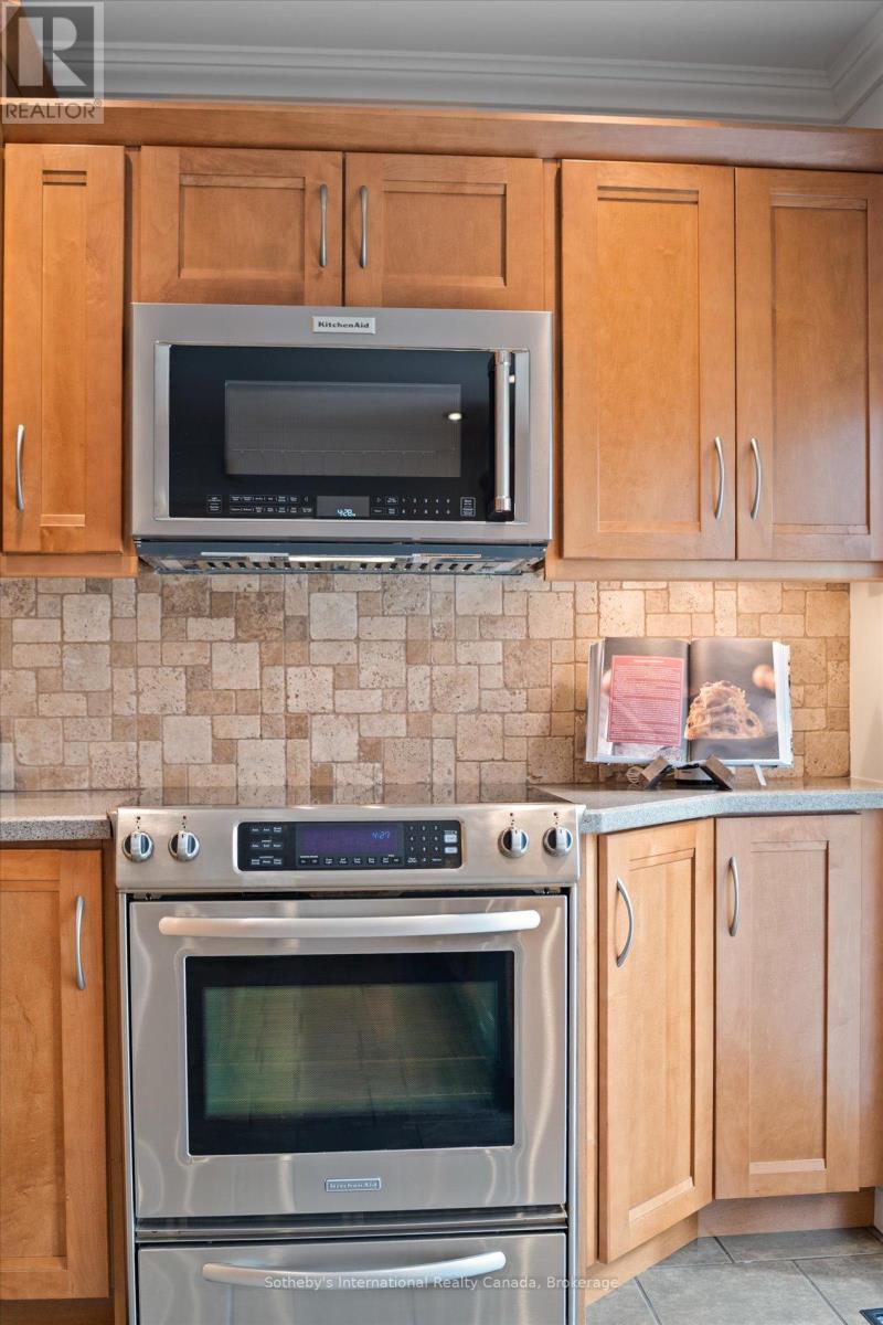 1248 Landfair Crescent, Oakville, Ontario  L6H 2N3 - Photo 19 - W13033728