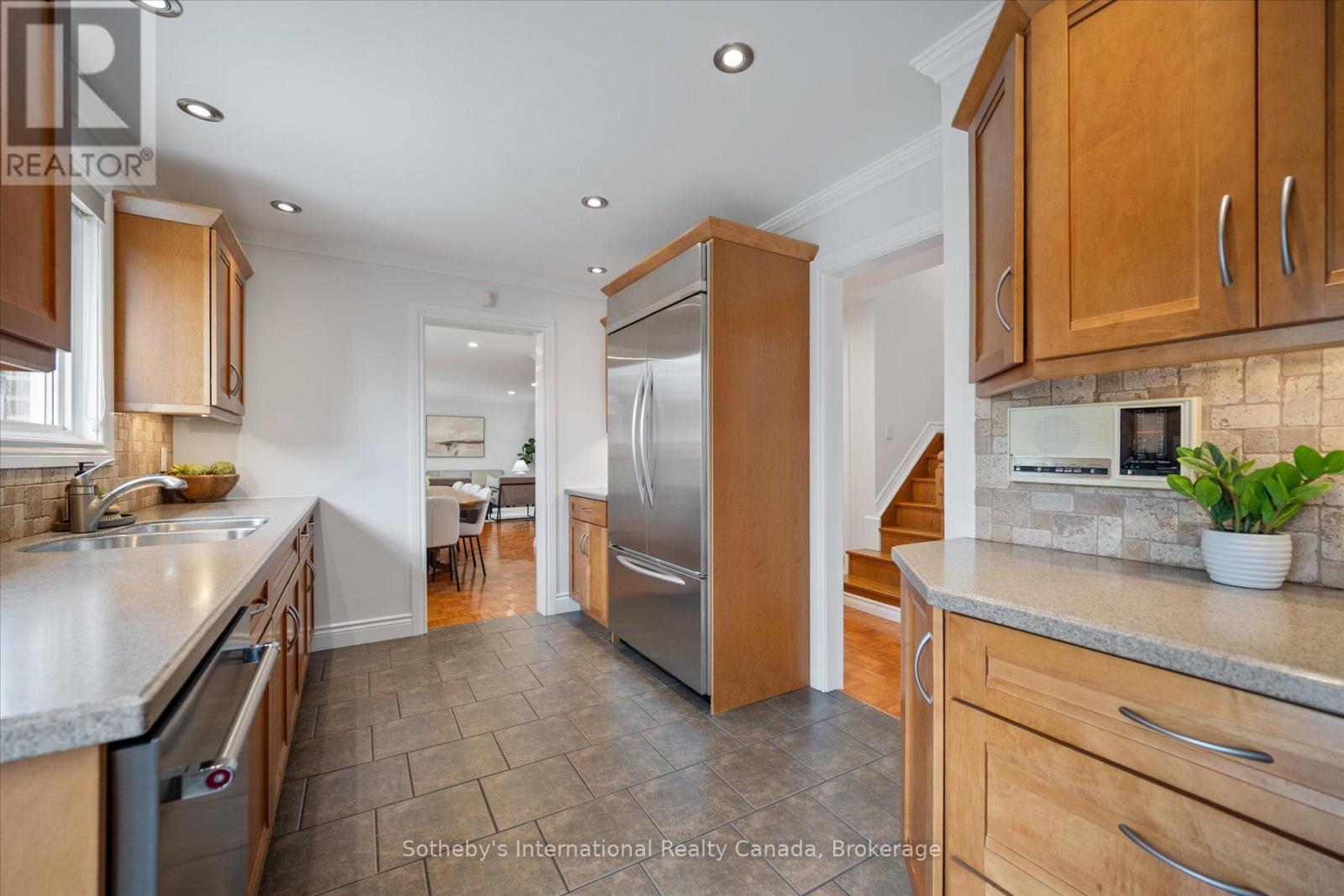 1248 Landfair Crescent, Oakville, Ontario  L6H 2N3 - Photo 20 - W13033728