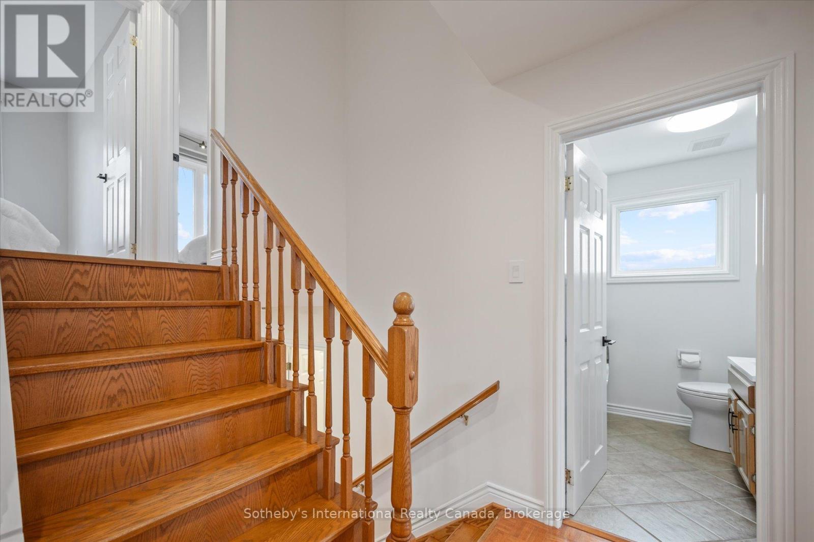 1248 Landfair Crescent, Oakville, Ontario  L6H 2N3 - Photo 34 - W13033728