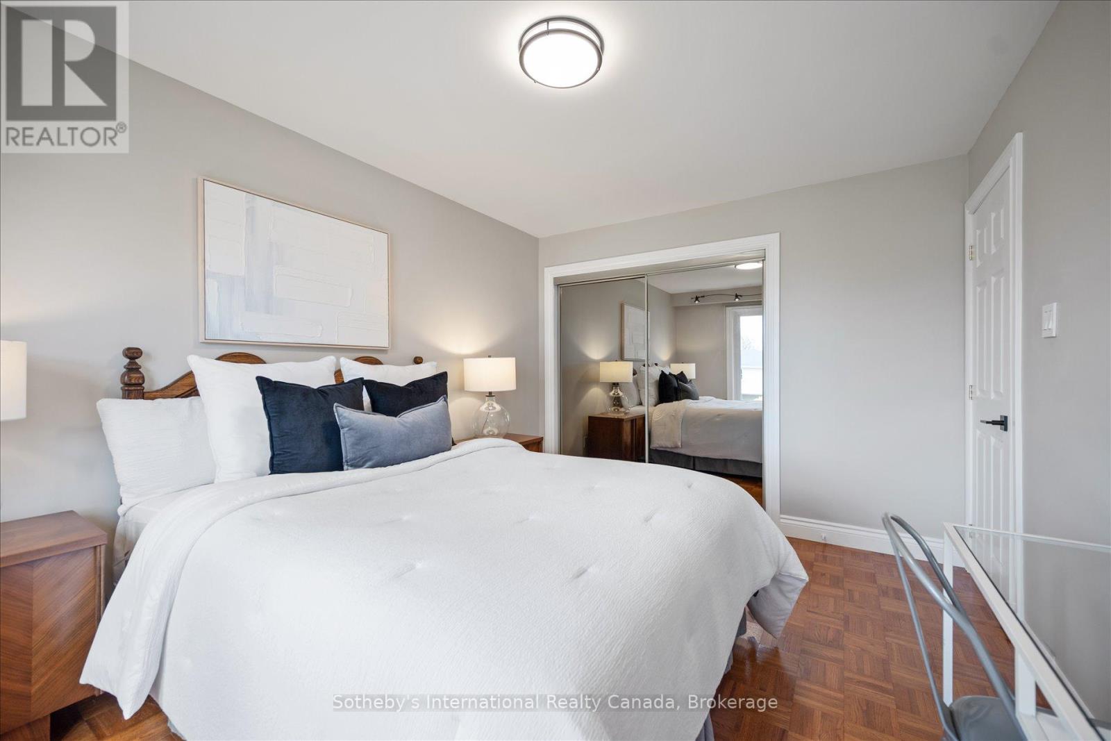 1248 Landfair Crescent, Oakville, Ontario  L6H 2N3 - Photo 38 - W13033728