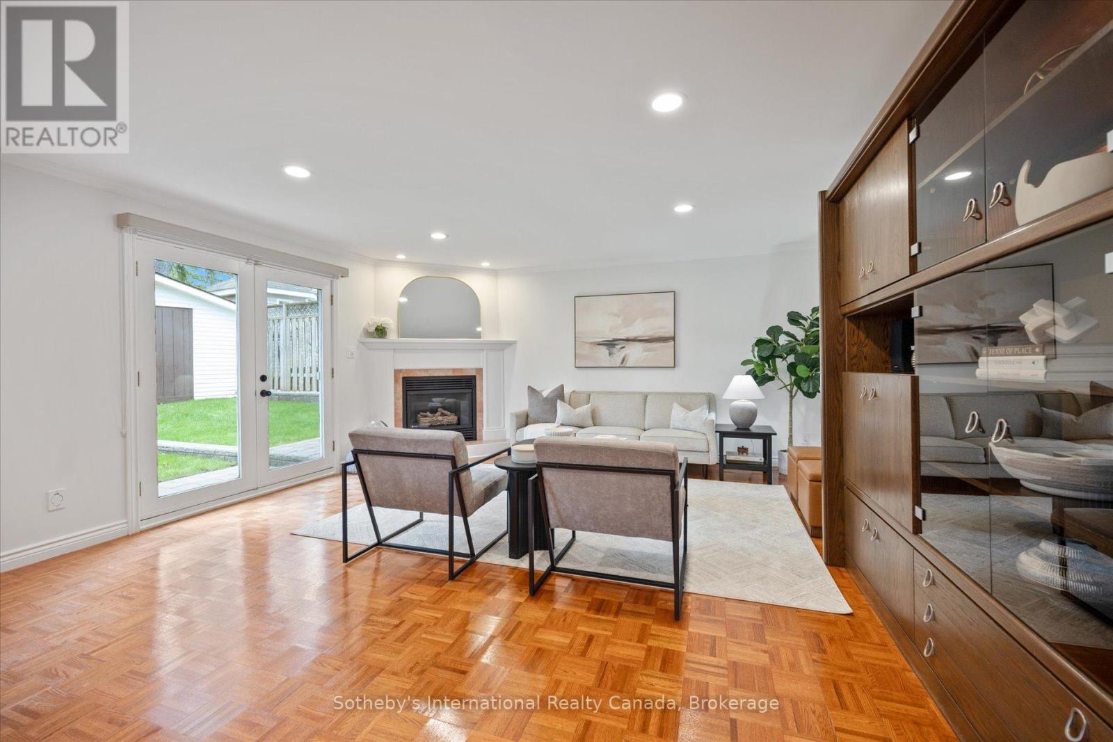 1248 Landfair Crescent, Oakville, Ontario  L6H 2N3 - Photo 6 - W13033728