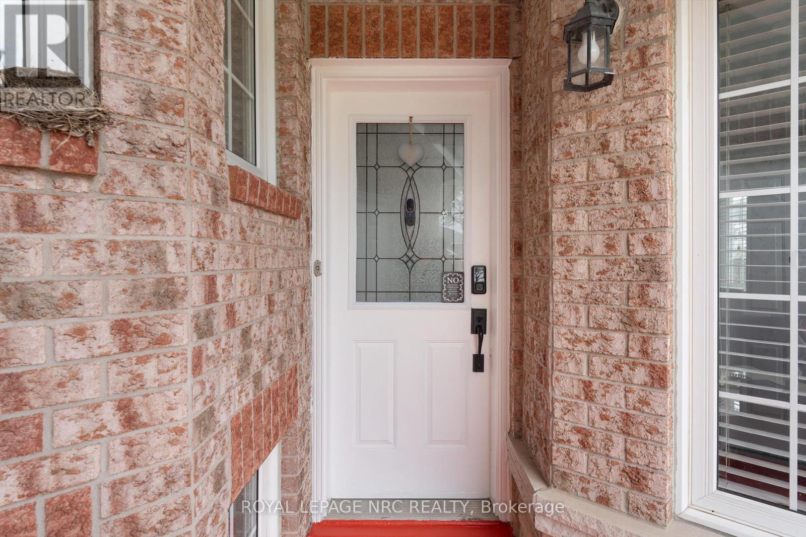 147 St. Lawrence Drive, Welland, Ontario  L3C 7H6 - Photo 3 - X13033704