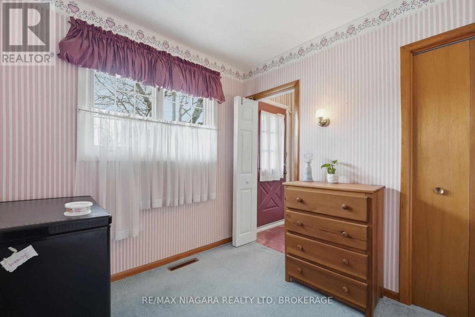 277 Lakeshore Road, St. Catharines, Ontario  L2M 1R9 - Photo 10 - X13033720