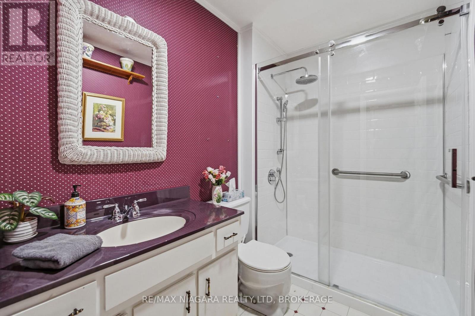 277 Lakeshore Road, St. Catharines, Ontario  L2M 1R9 - Photo 16 - X13033720