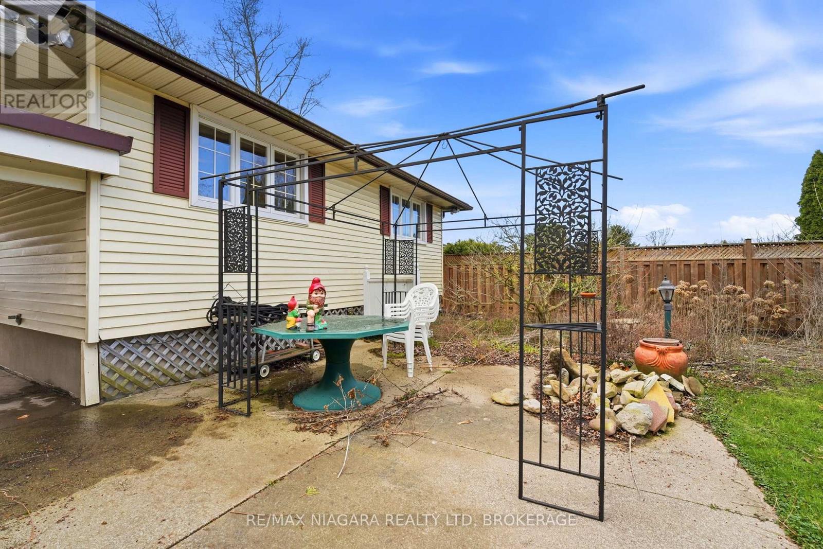 277 Lakeshore Road, St. Catharines, Ontario  L2M 1R9 - Photo 27 - X13033720