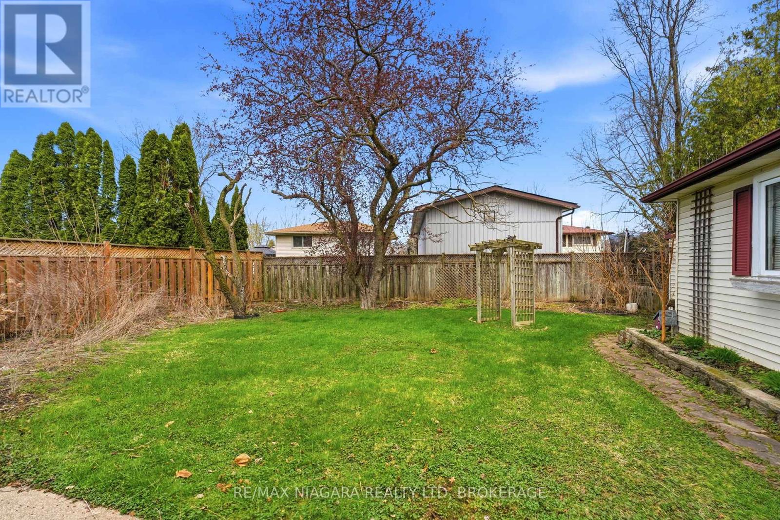 277 Lakeshore Road, St. Catharines, Ontario  L2M 1R9 - Photo 28 - X13033720