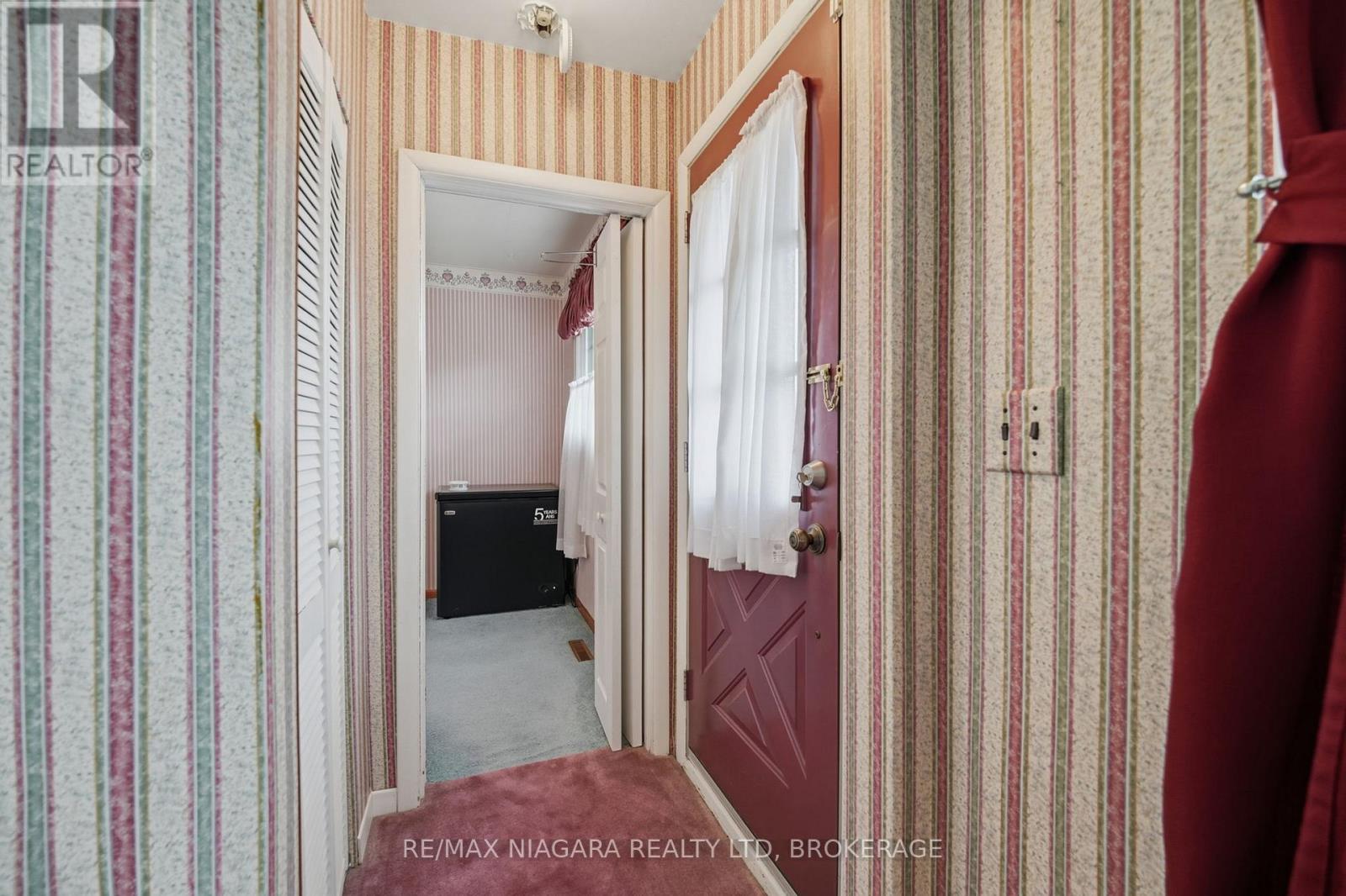 277 Lakeshore Road, St. Catharines, Ontario  L2M 1R9 - Photo 9 - X13033720