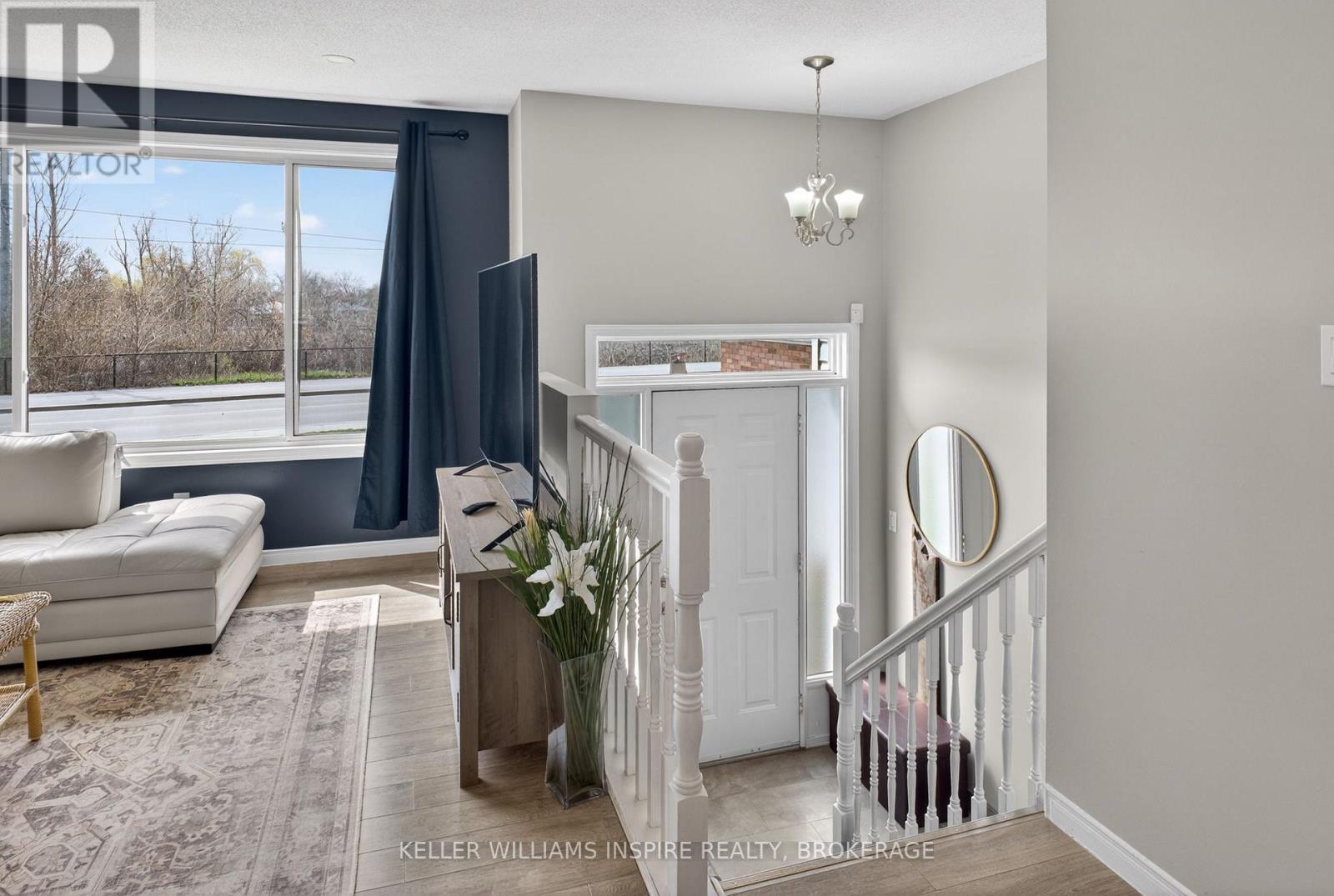 120 North Murray Street, Quinte West, Ontario  K8V 6R2 - Photo 3 - X13033742