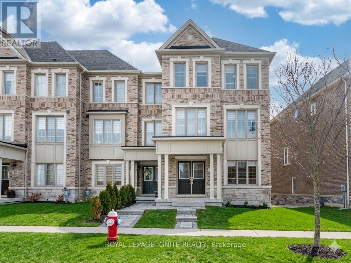 15 TEMPLE MANOR ROAD, Brampton, Ontario