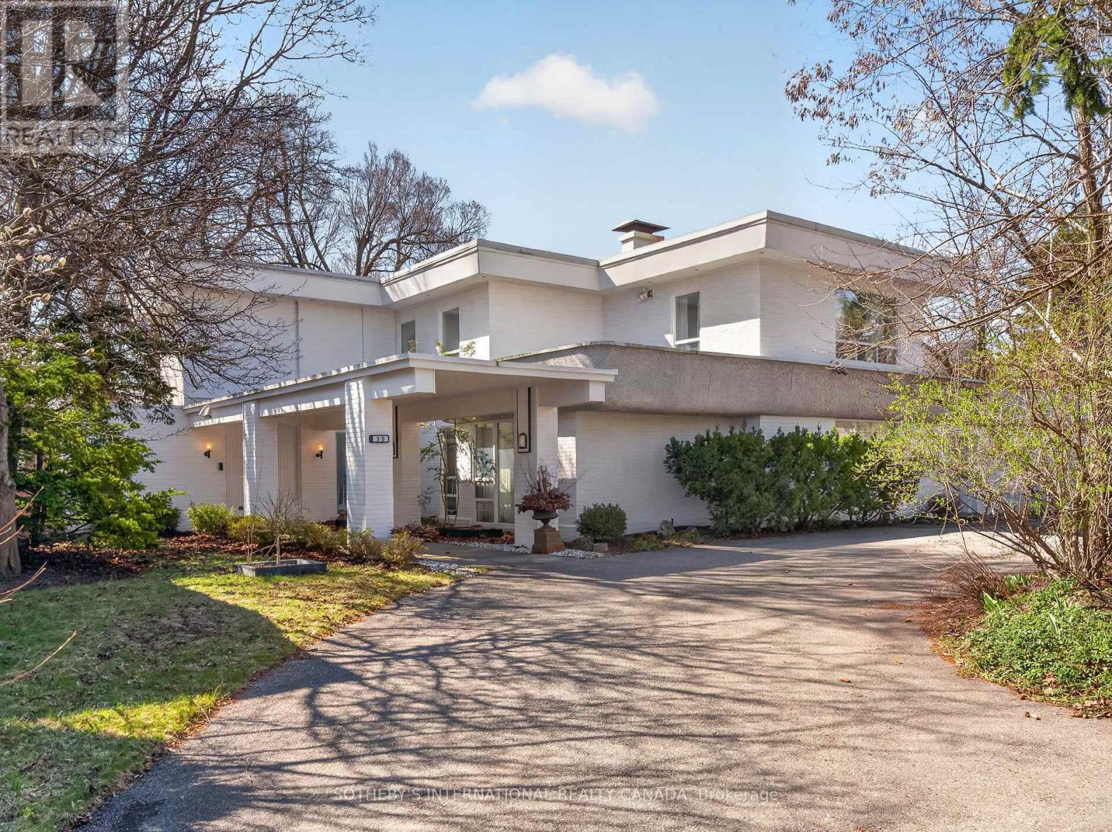 39 Burton Road, Toronto, Ontario  M5P 1V1 - Photo 22 - C13033644