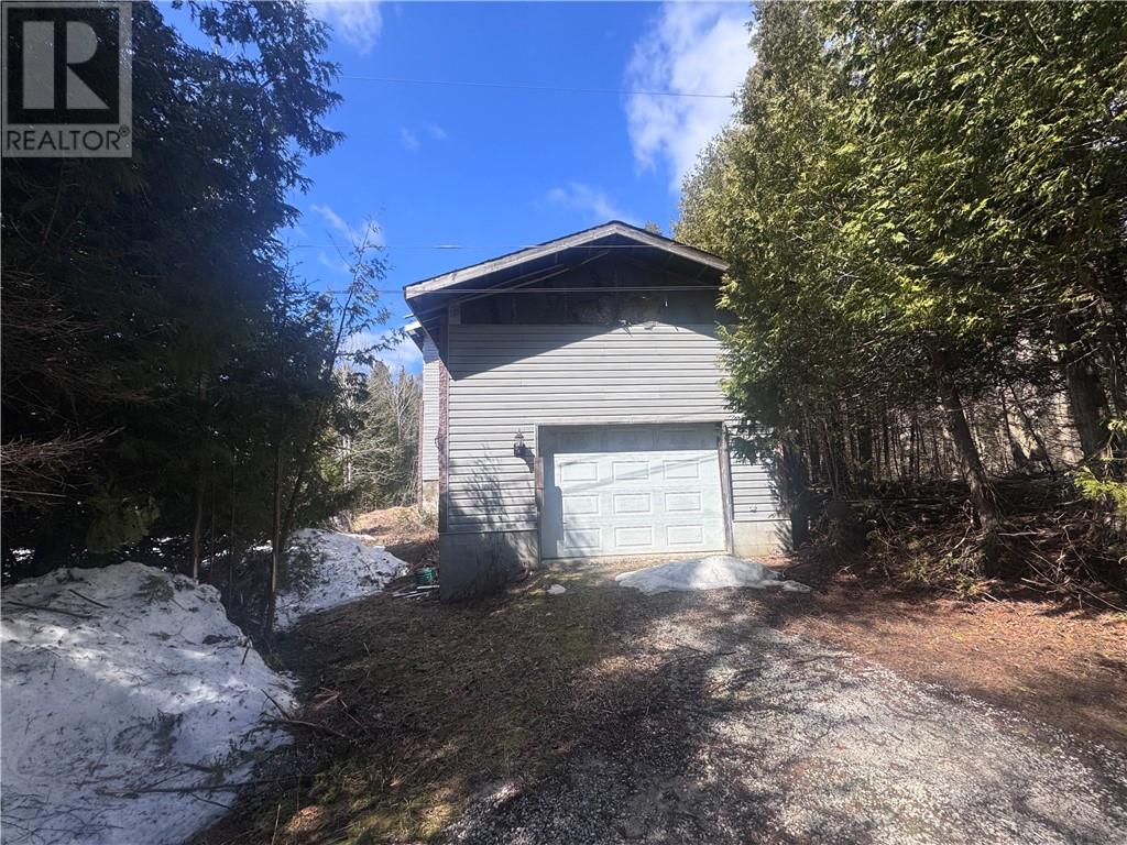 16714 Hwy 540, Evansville, Ontario  P0P 1E0 - Photo 2 - 2127281