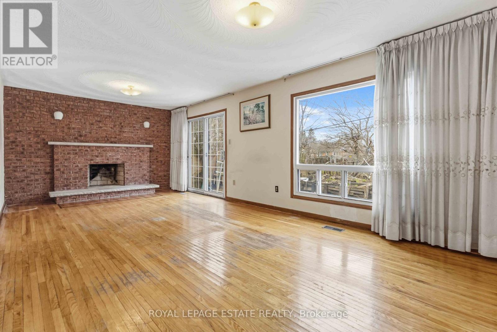 20 Davidson Avenue, Toronto, Ontario  M1K 1C3 - Photo 10 - E13033652