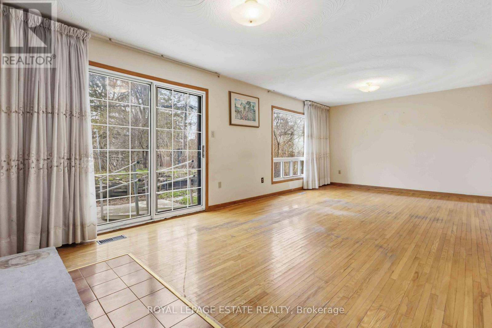 20 Davidson Avenue, Toronto, Ontario  M1K 1C3 - Photo 14 - E13033652