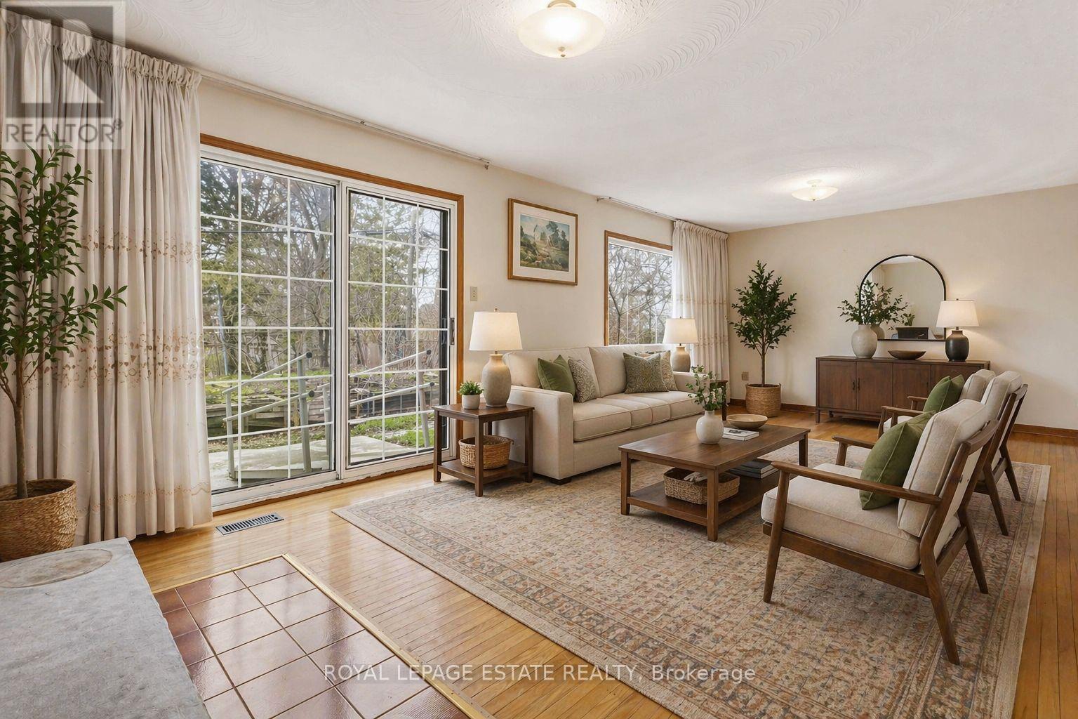 20 Davidson Avenue, Toronto, Ontario  M1K 1C3 - Photo 15 - E13033652