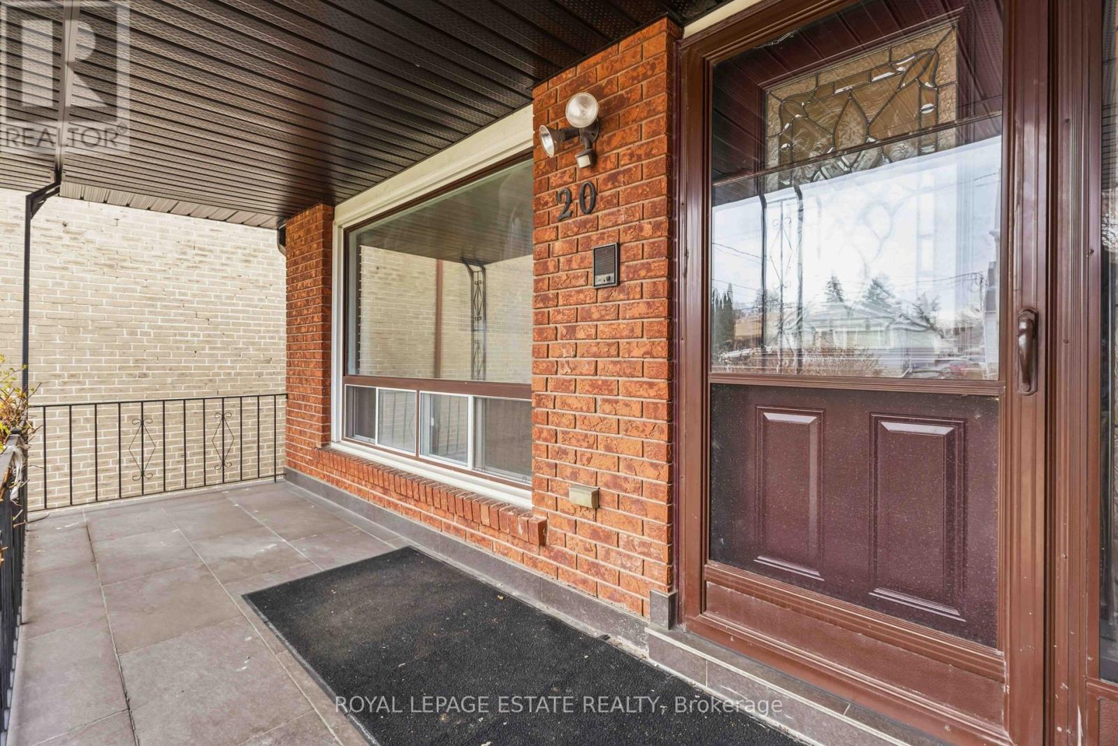 20 Davidson Avenue, Toronto, Ontario  M1K 1C3 - Photo 2 - E13033652