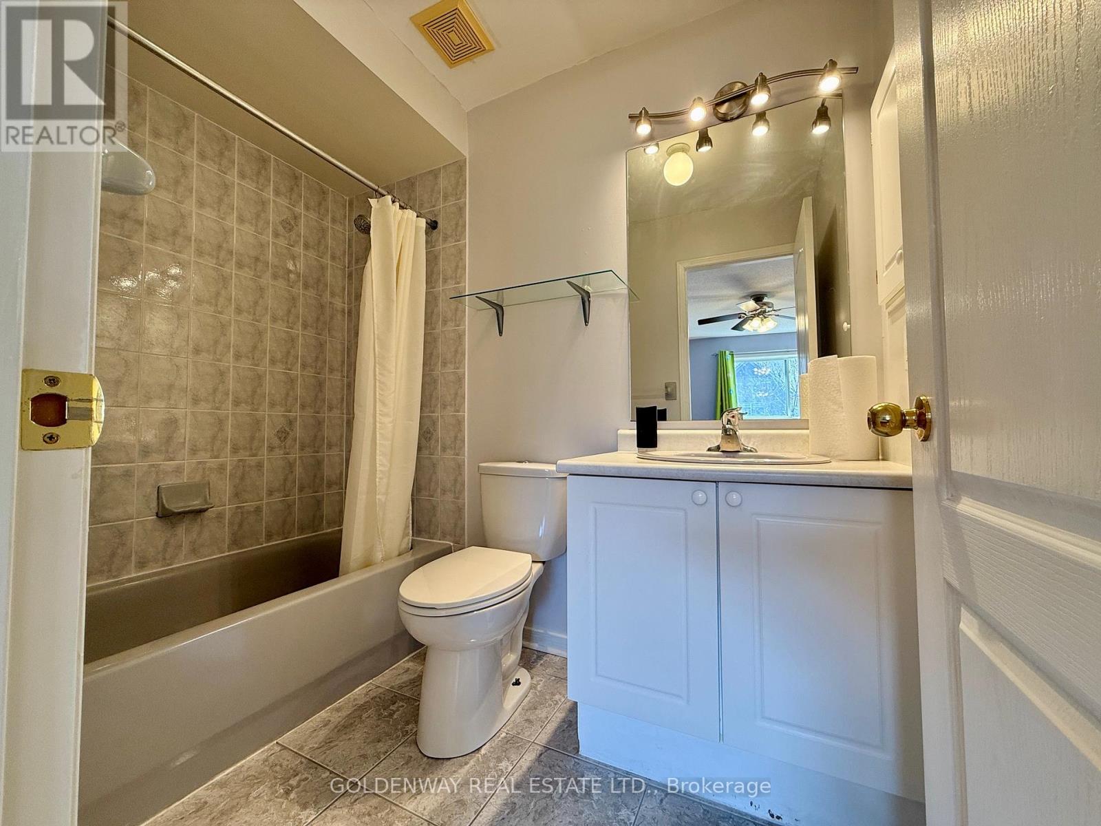 121 Mike Myers Drive, Toronto, Ontario  M1P 5G4 - Photo 12 - E13033738