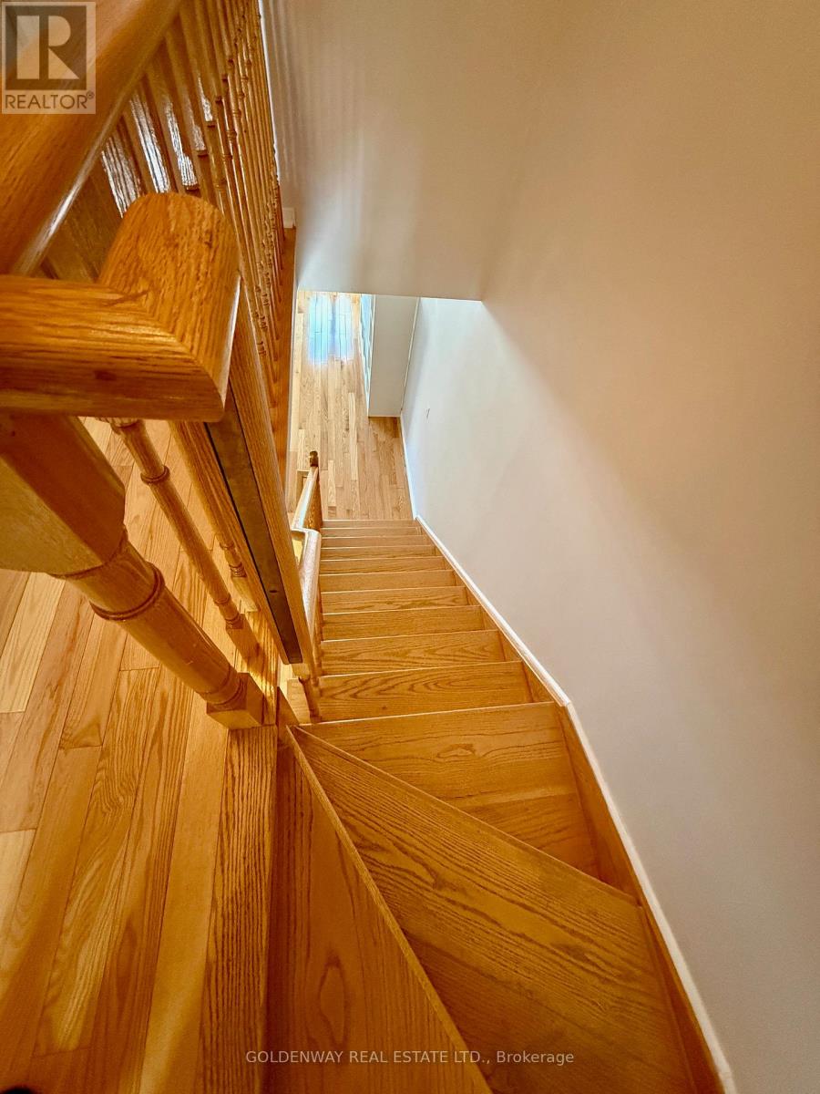 121 Mike Myers Drive, Toronto, Ontario  M1P 5G4 - Photo 16 - E13033738