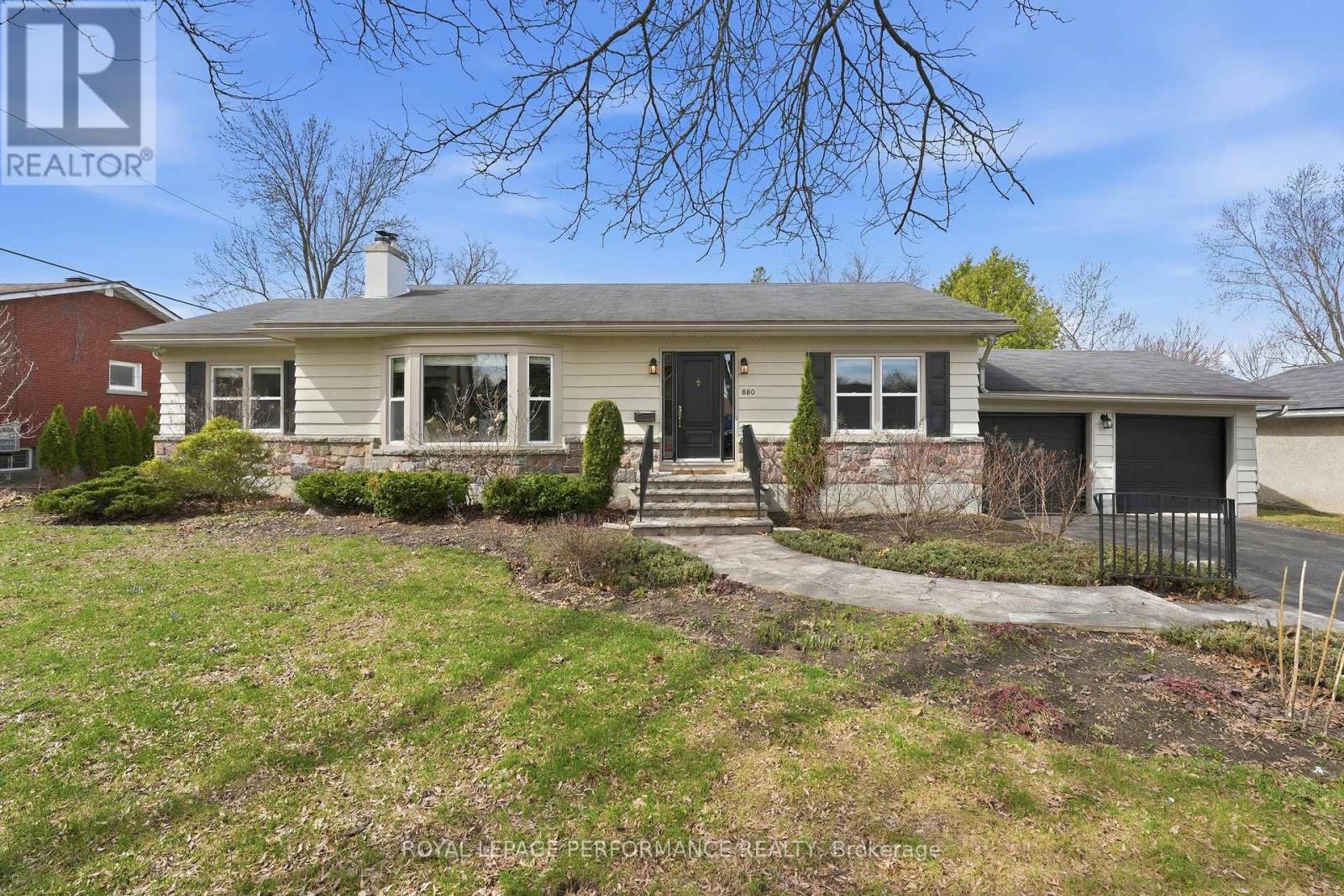 880 MELWOOD AVENUE, ottawa, Ontario