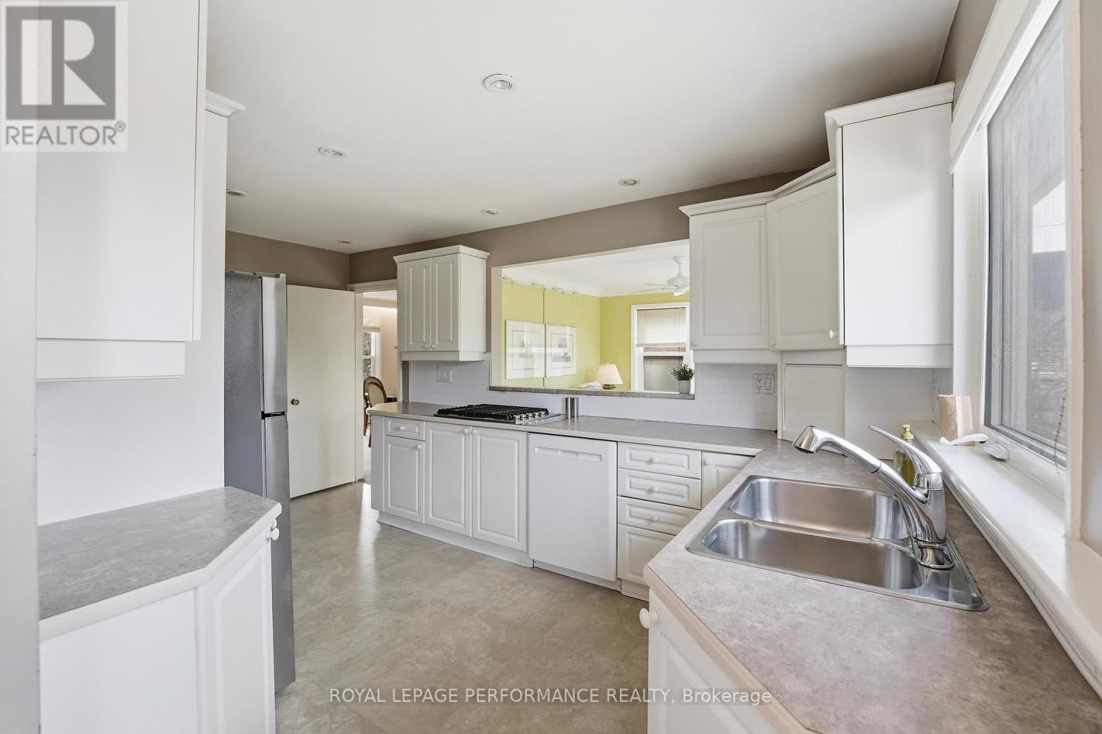 880 Melwood Avenue, Ottawa, Ontario  K2A 3C3 - Photo 20 - X13033712