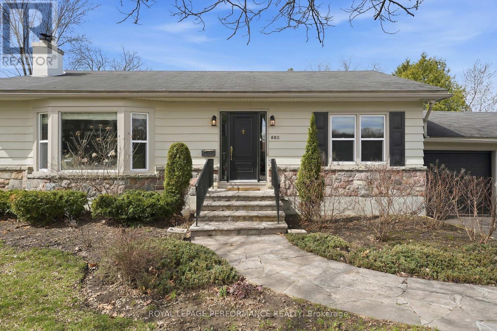 880 Melwood Avenue, Ottawa, Ontario  K2A 3C3 - Photo 6 - X13033712