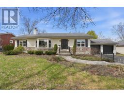 880 MELWOOD AVENUE, Ottawa, Ontario