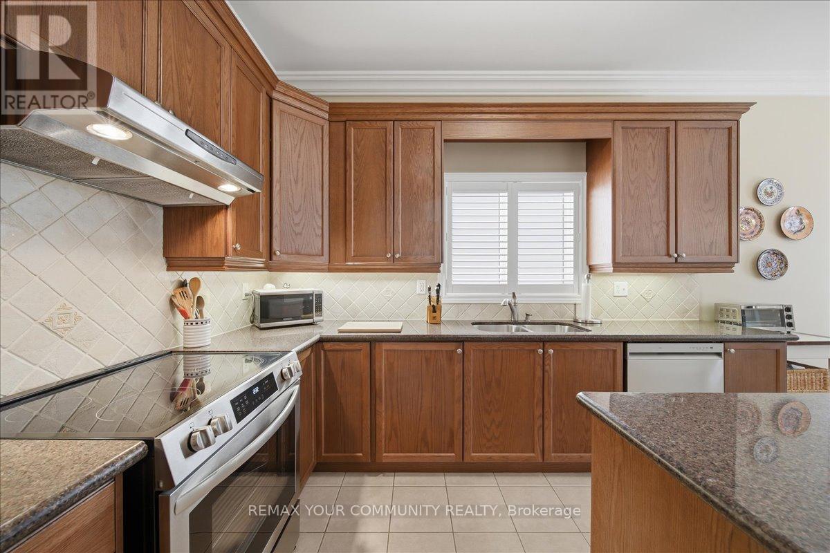 51 Tonner Crescent, Aurora, Ontario  L4G 0G6 - Photo 11 - N13033676