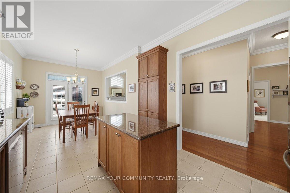 51 Tonner Crescent, Aurora, Ontario  L4G 0G6 - Photo 12 - N13033676