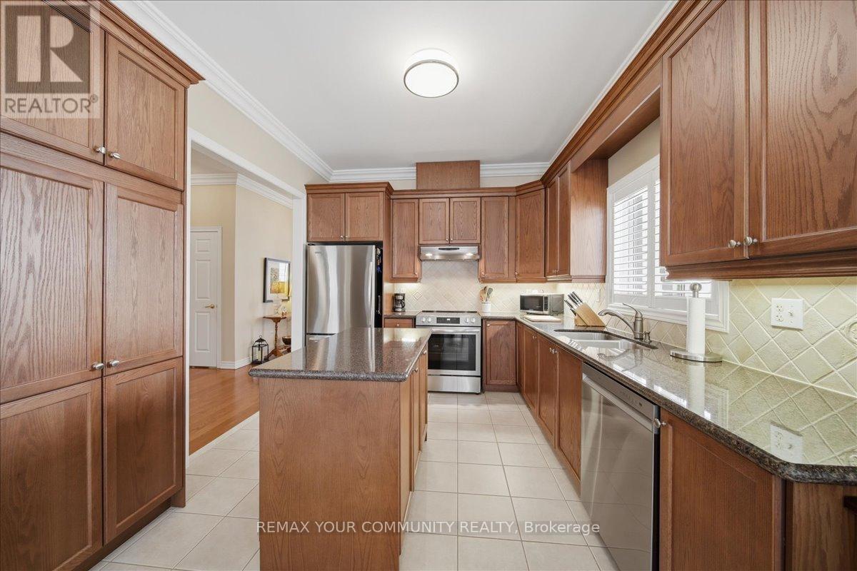 51 Tonner Crescent, Aurora, Ontario  L4G 0G6 - Photo 13 - N13033676