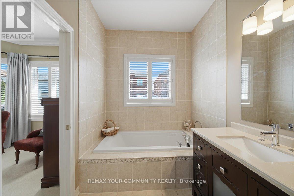 51 Tonner Crescent, Aurora, Ontario  L4G 0G6 - Photo 24 - N13033676