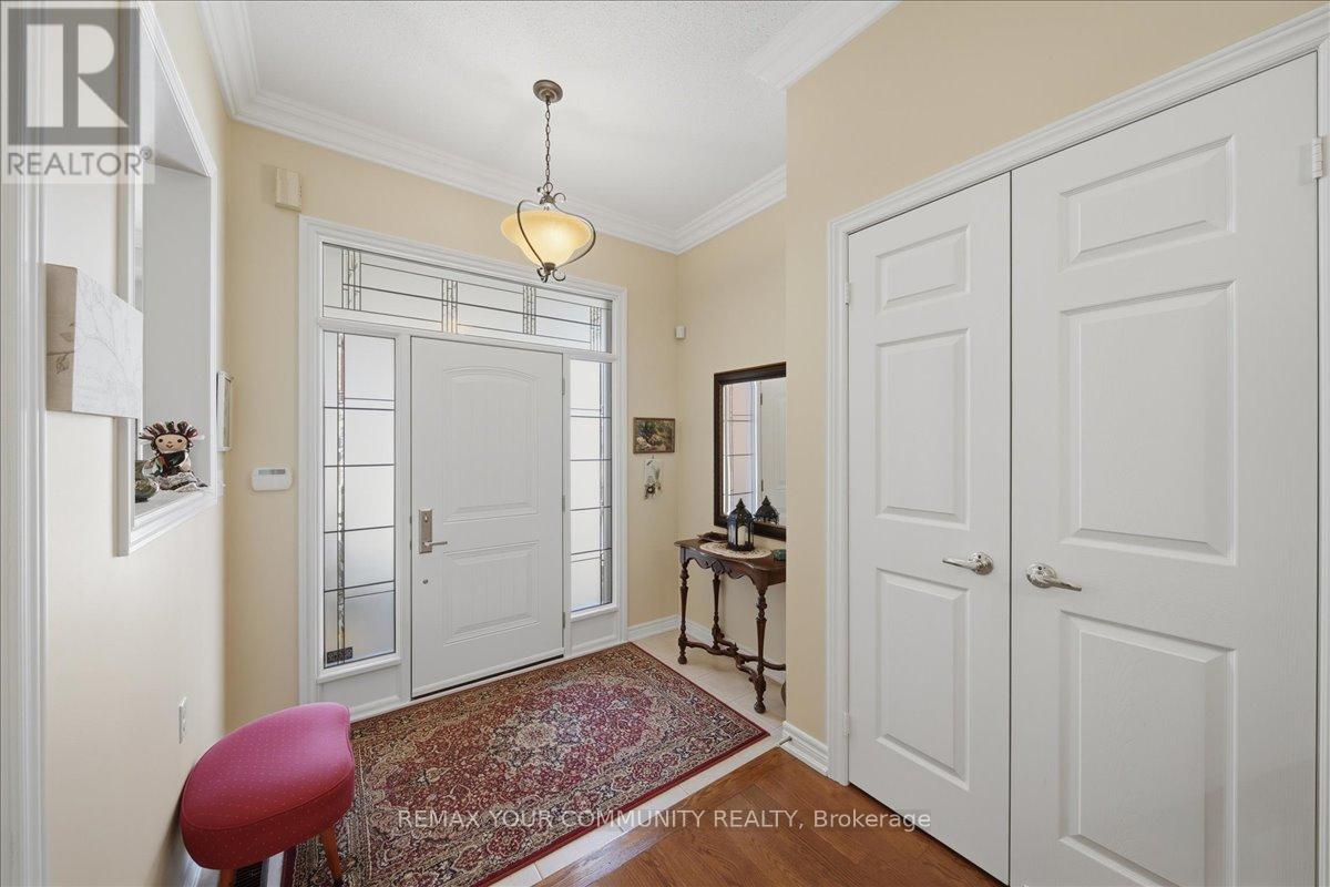 51 Tonner Crescent, Aurora, Ontario  L4G 0G6 - Photo 5 - N13033676