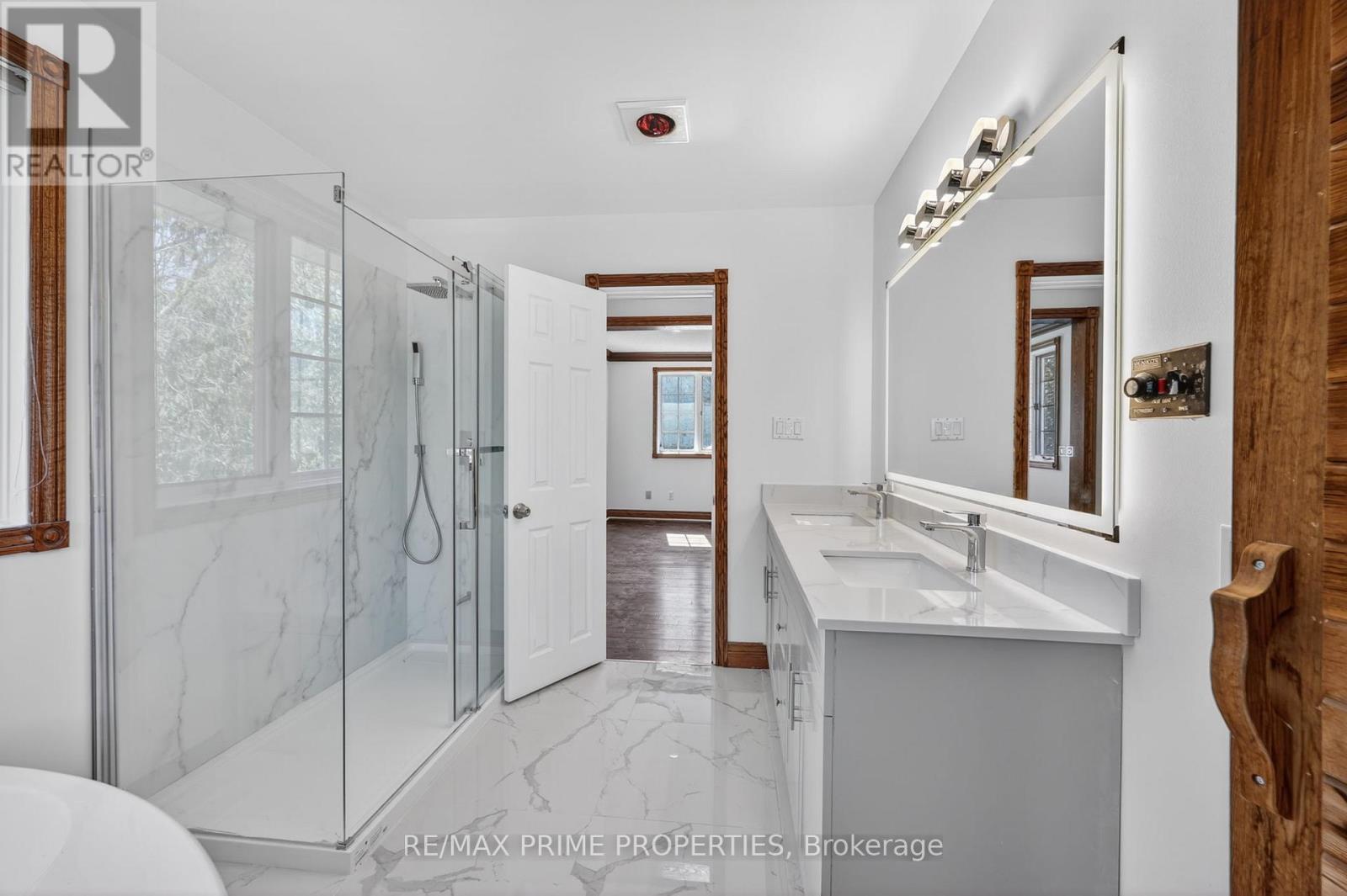 3016 Cole Road, East Gwillimbury, Ontario  L0G 1R0 - Photo 16 - N13033736