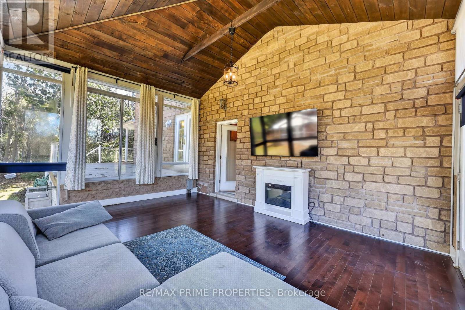 3016 Cole Road, East Gwillimbury, Ontario  L0G 1R0 - Photo 23 - N13033736