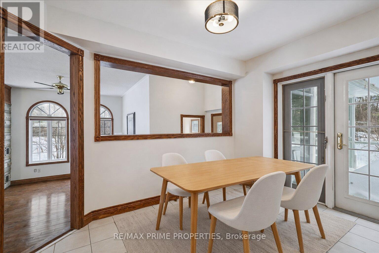 3016 Cole Road, East Gwillimbury, Ontario  L0G 1R0 - Photo 6 - N13033736