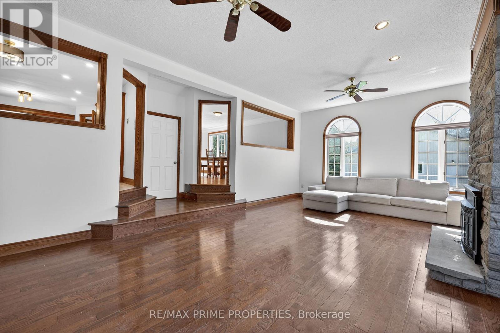 3016 Cole Road, East Gwillimbury, Ontario  L0G 1R0 - Photo 8 - N13033736