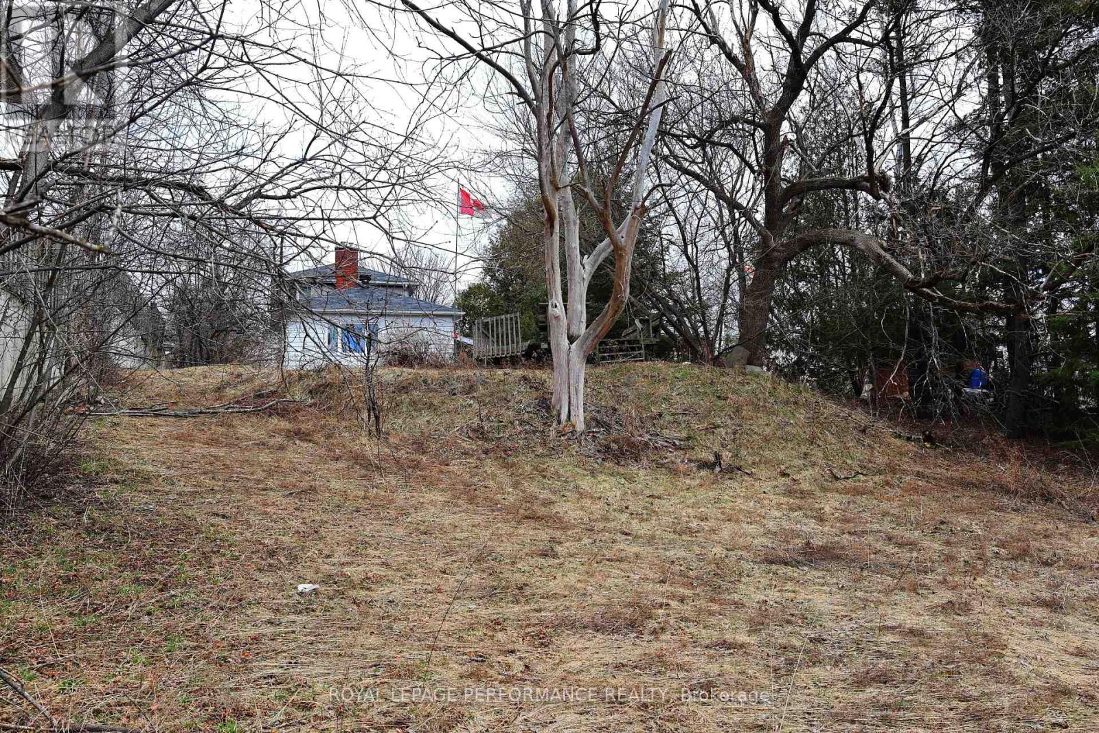 2478 Cleroux Crescent, Ottawa, Ontario  K1W 1A3 - Photo 4 - X12910086