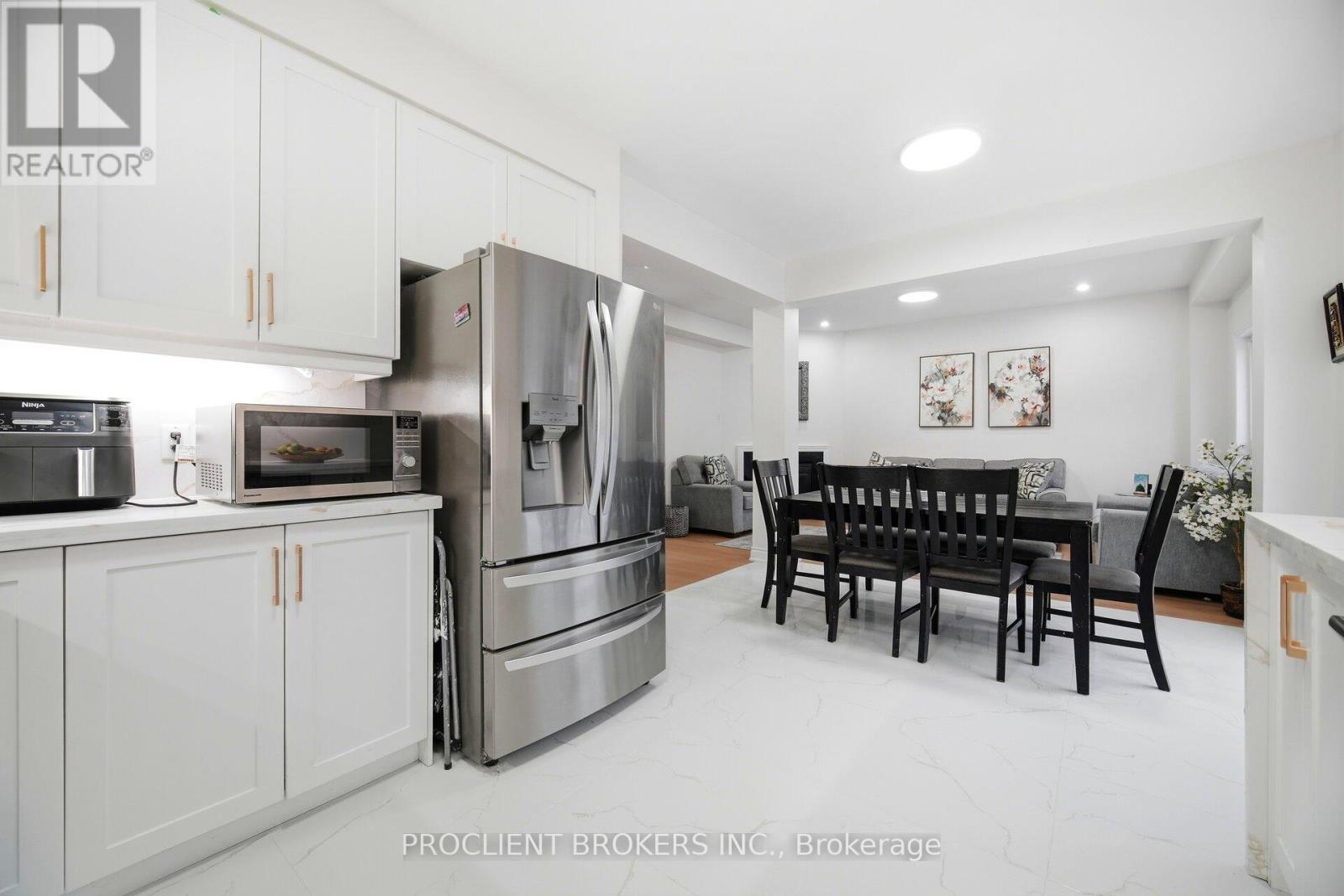 459 Pettit Trail, Milton, Ontario  L9T 6N9 - Photo 14 - W13033642