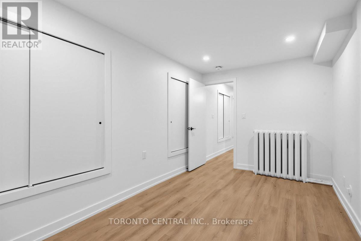 Basement - 171 Parkside Drive, Toronto, Ontario  M6R 2Y9 - Photo 14 - W13033662