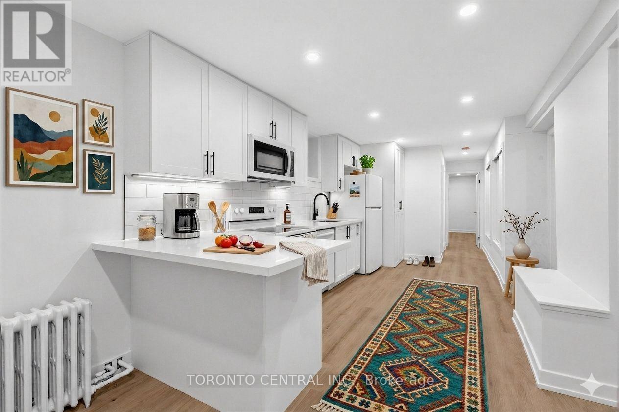 Basement - 171 Parkside Drive, Toronto, Ontario  M6R 2Y9 - Photo 3 - W13033662