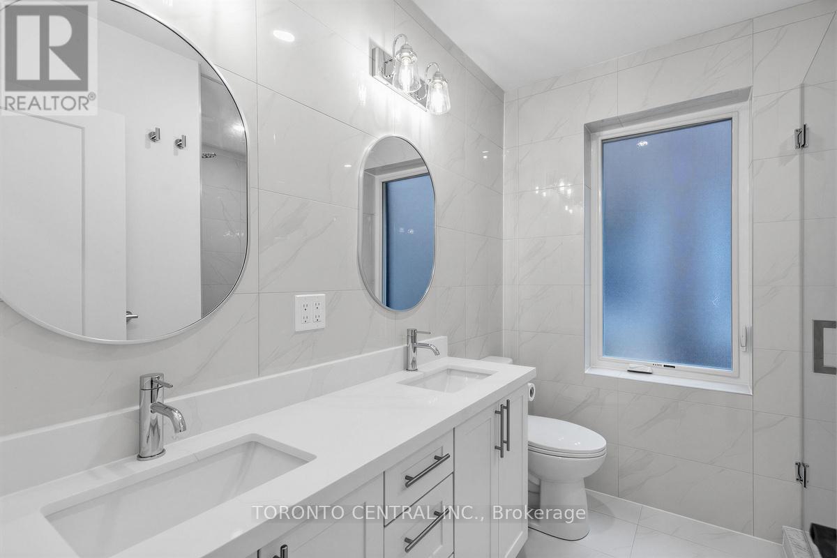 Main - 171 Parkside Drive, Toronto, Ontario  M6R 2Y9 - Photo 19 - W13033666