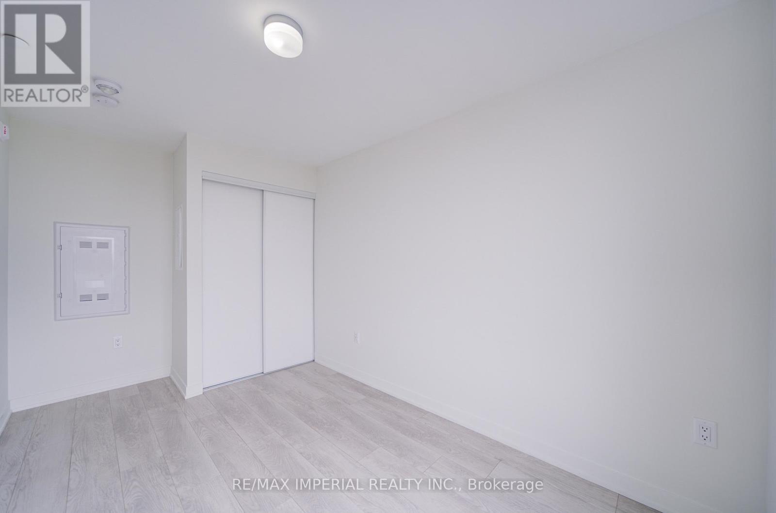 420 - 3401 Ridgeway Drive, Mississauga, Ontario  L5L 0B9 - Photo 15 - W13033684