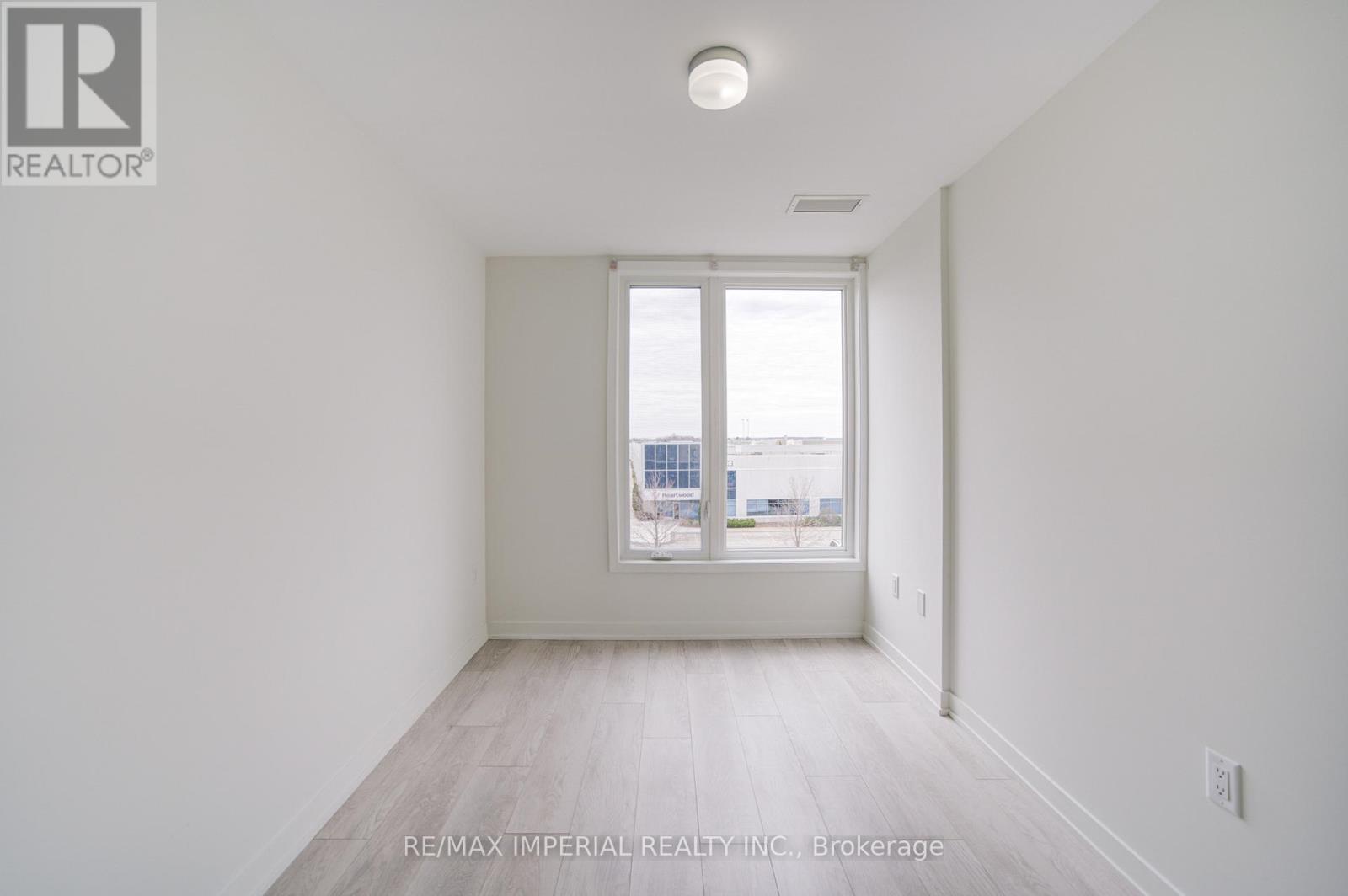 420 - 3401 Ridgeway Drive, Mississauga, Ontario  L5L 0B9 - Photo 16 - W13033684