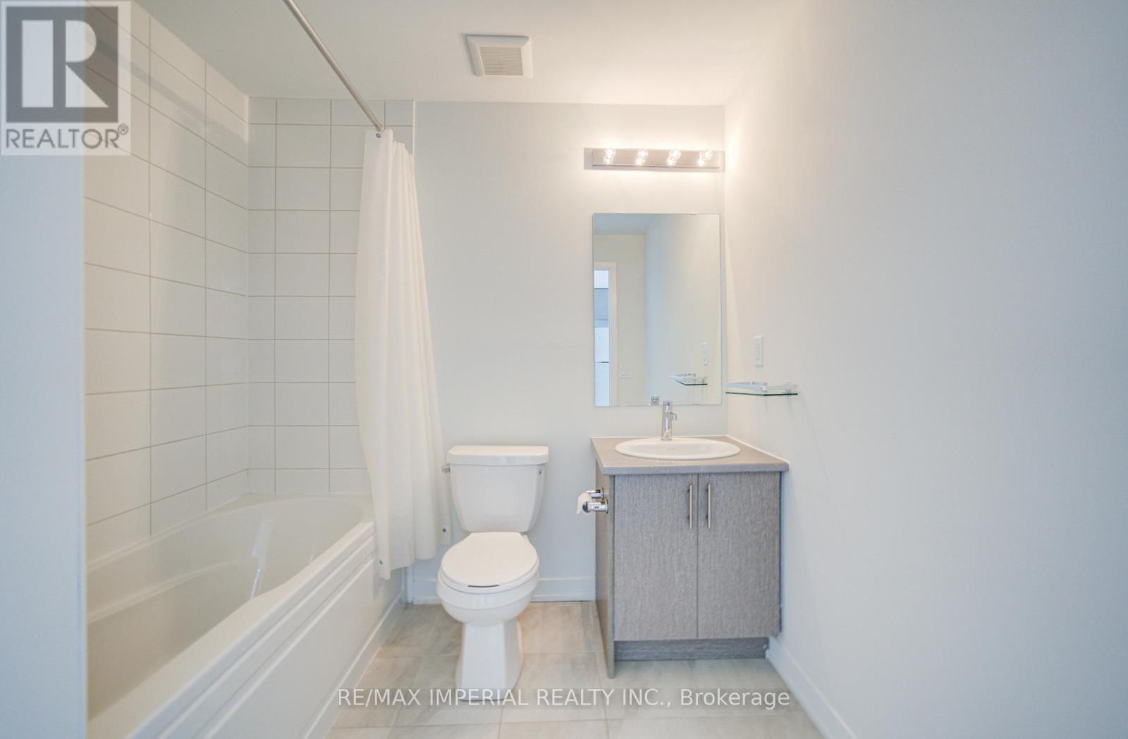 420 - 3401 Ridgeway Drive, Mississauga, Ontario  L5L 0B9 - Photo 19 - W13033684