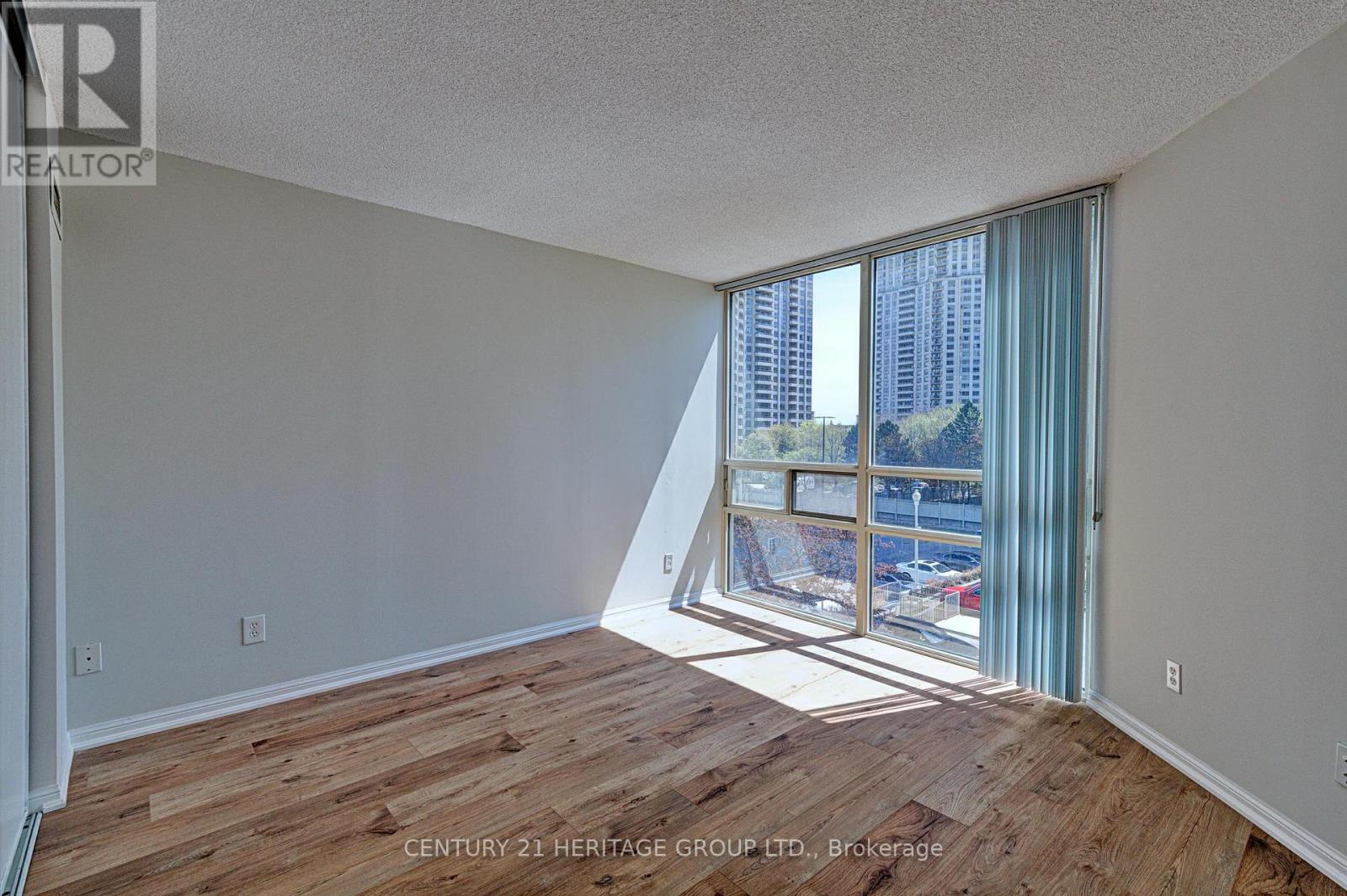 306 - 50 Eglinton Avenue W, Mississauga, Ontario  L5R 3P5 - Photo 13 - W13033710