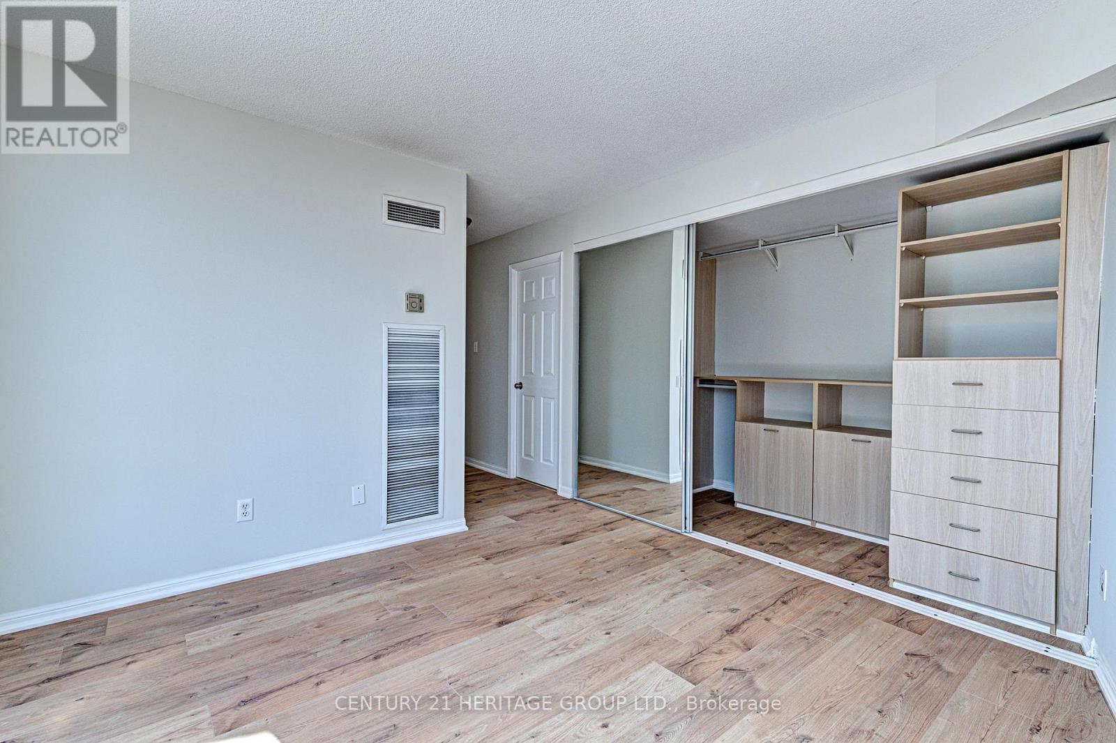 306 - 50 Eglinton Avenue W, Mississauga, Ontario  L5R 3P5 - Photo 19 - W13033710